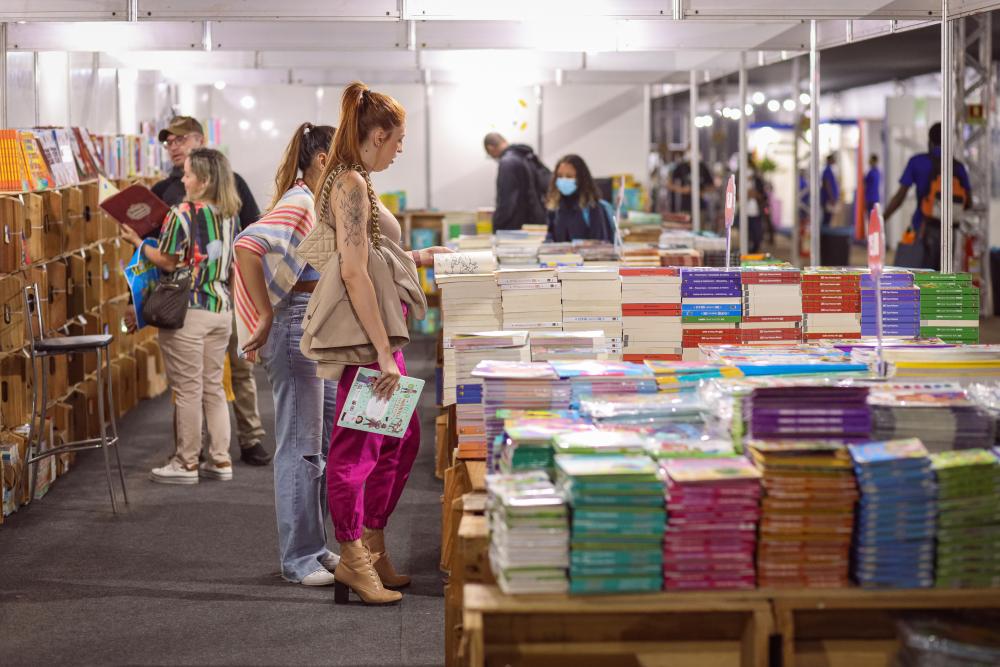 Capa da notícia: Feira do Livro de Brasília vai abordar meio ambiente e sustentabilidade